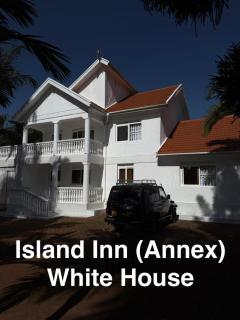 Island Inn Entebbe - 1