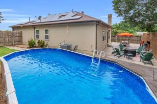 Lake-Area Retreat - Pool - Yard - Patio Games - 0