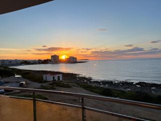 Upscale 3 bedroom front line sea with sunset view - 6