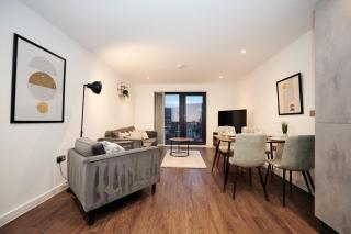 Modern Central York Apartment - Free Parking - 0