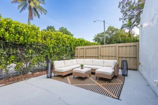 Relax & Play | 3BR Retreat Near Beach + Game Room - 6