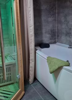 Mysig 1a med Minispa 20 min från Kinnekulle - minst 2 nätter - 1