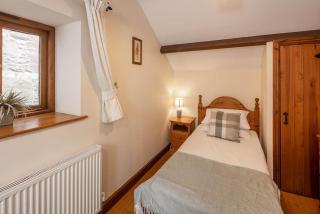 Dew Cottage with Hot Tub - 9