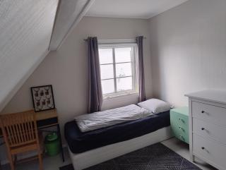 Charming house with plenty of space and a lovely outdoor living room - 4