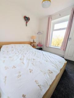 Charming Blue Cottage - 1