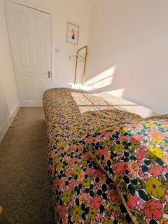 Charming Blue Cottage - 4