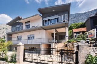 Family friendly house with a swimming pool Omis - 25197 - 8