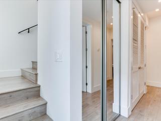 Luxury Modern 4 Bedroom 4 Bathroom Home with Rooftop Deck #5 - 3