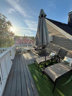 Serene Retreat near JFK Private Balcony, Yard, and Pool Access - 0