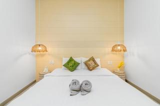 V288 Bright 2 Story Villa Oasis Close to Beaches - 5