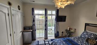 Single Room in Townhouse - 7