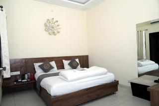 Hotel Pujari - 1