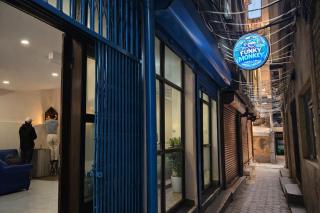Funky Monkey Hostel Hotel & Apartment Thamel - 1
