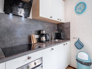 Cozy holiday home in Den Burg with hot tub - 9