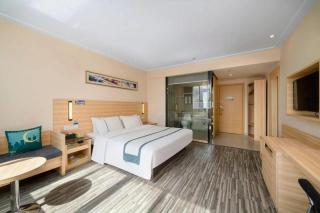 City Comfort Inn Huanggang Huangmei Passenger Station - 1