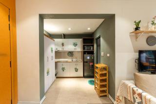 Vietnam Travelers Home 4 - Spacious Bathtub & Cozy Private Balcony - 5