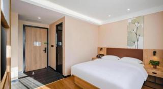 Green Tree Inn Shenyang Middle Street - 3