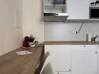 Alabaster - Prague Apartment - 2