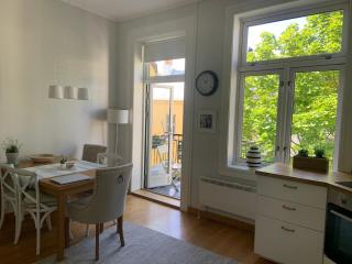 Apartment with high ceilings, beautiful light - 6