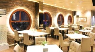 Hermes Palace Hotel Medan - 2