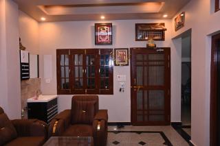 Rudraksh Home Stay 2BHK, 10 Mins to Ram Mandir - 7