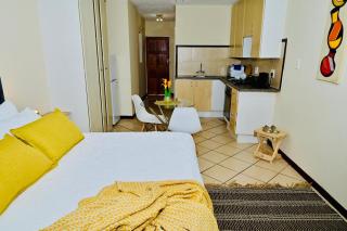 Cozy Comfortable Apartment with pool - 1