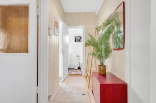 Family, Cozy House & Free Parking - 9