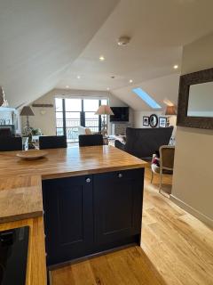 The Writers Lodge, serene luxury country escape - 1