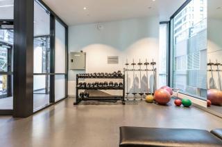 Southbank 2BR 2BA Study Gym Pool Parking - 8