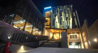 Zoom Dharmahusada Hotel - 3