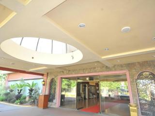 Queen Margarette Hotel - 3