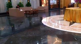 Golden Lustre Hotel - 2