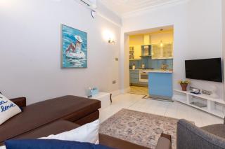 2 oda 1 salon apartment in a historical building in the heart of Galata - 2