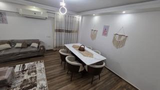 Cozy Modern Apartment in Prime Location - 2