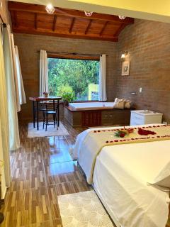 Hidromassagem com vista Lareira e Café da Manhã - 8