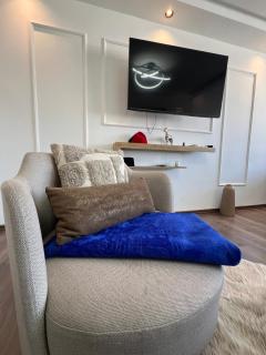 Modern apartment with 2 large terraces - 6