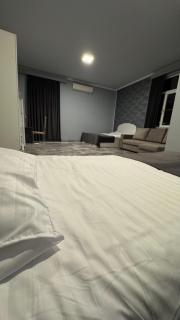 The Corner Hotel - 5