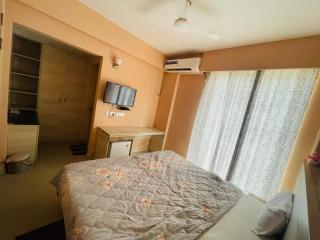 Hotel Madhav Vrindavan at omaxe - 1