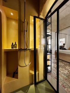 Casa Due Pulcini - 2 Private Suites in 1 Design Townhouse for up to 6 Guests - 3