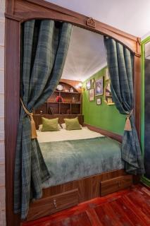 Luxury London Suite with Private Hot Tub - 9