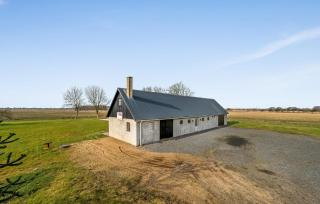 Gorgeous Home In Tarm With Wifi - 2