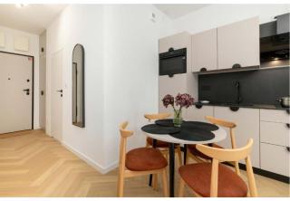 Granaria Apartment - Heart of Motlawa Promenade at Old Town Gdansk - 8