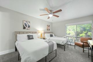 Modern and Spacious Apartment from AT&T Stadium! - 9