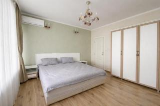 Cozy City Center Apartment - Walk to Everything - 1