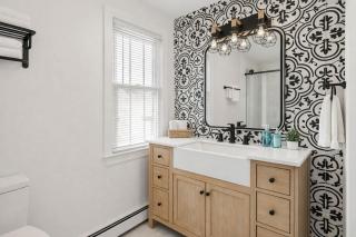 Fire pit ~ Game Room ~ near NYC ~ Modern Luxury - 8