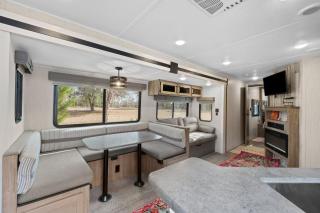 Relaxing Retreat Pool, Spa, Art Studio, Breakfast - 7