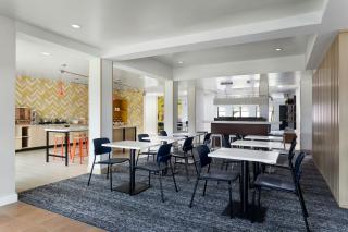 City Express by Marriott Houston Intercontinental Airport - 5