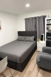 Stylish Modern Gatwick Studio, Free Parking - 4