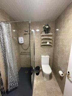 Superb 2-bed Residence near Spire - 3