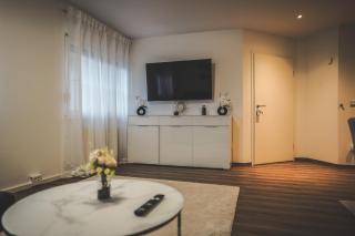 Moderne Ferienwohnung mit Kochinsel in Sinsheim Zentral ruhig und Netflix - Erstbezug WeHome Komfort - 3